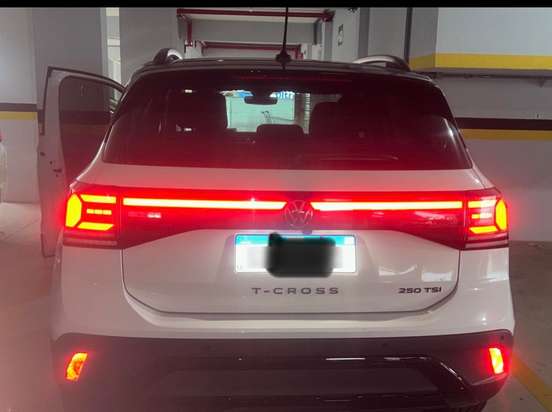 VOLKSWAGEN-T-CROSS-2024