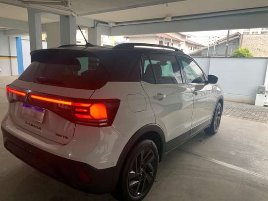 VOLKSWAGEN-T-CROSS-1.4 250 TSI TOTAL FLEX HIGHLINE AUTOMÁTICO VOLKSWAGEN-T-CROSS-2024