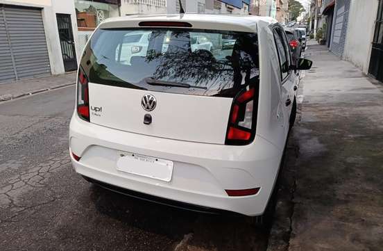 VOLKSWAGEN-UP-2018