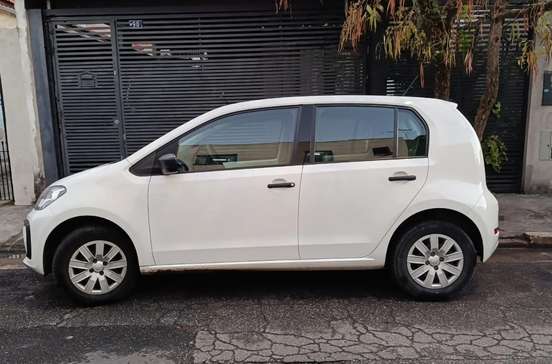 VOLKSWAGEN-UP-2018