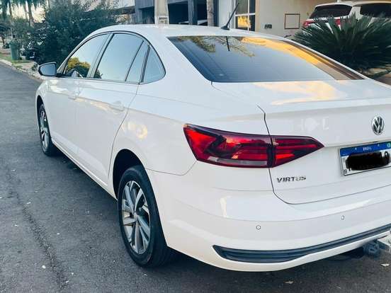 VOLKSWAGEN-VIRTUS-1.0 200 TSI COMFORTLINE AUTOMÁTICO VOLKSWAGEN-VIRTUS-2018