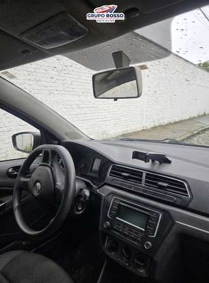 VOLKSWAGEN-VOYAGE-2019