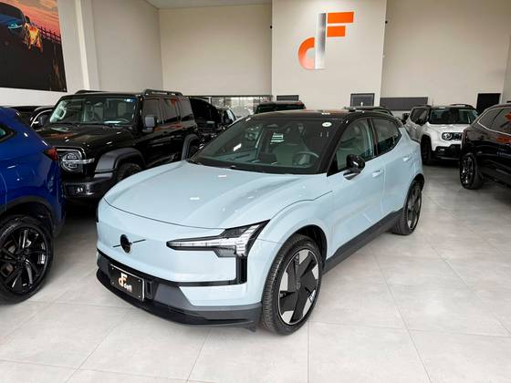 VOLVO EX30 69 KW ELÉTRICO PLUS