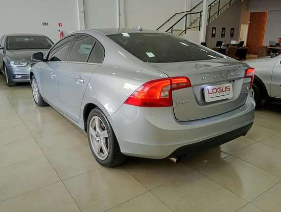 VOLVO-S60-1.6 T4 FWD GASOLINA 4P AUTOMÁTICO VOLVO-S60-2012