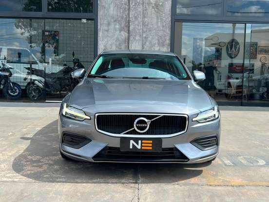 VOLVO-S60-2.0 T4 MOMENTUM GASOLINA 4P AUTOMÁTICO VOLVO-S60-2019