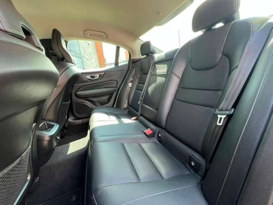 VOLVO-S60-2.0 T4 MOMENTUM GASOLINA 4P AUTOMÁTICO VOLVO-S60-2019