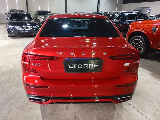 VOLVO-S60-2021