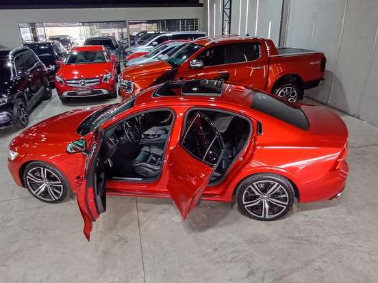 VOLVO-S60-2021