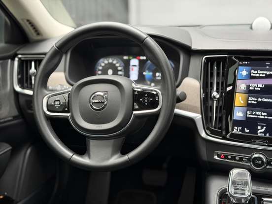 VOLVO-S90-2020