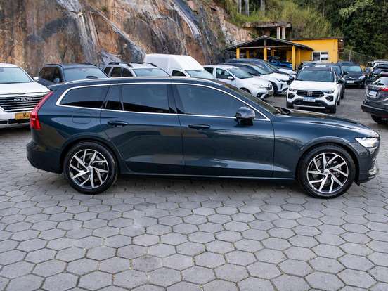 VOLVO-V60-2.0 T5 GASOLINA MOMENTUM GEARTRONIC VOLVO-V60-2019