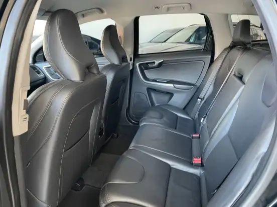 VOLVO-XC60-2014