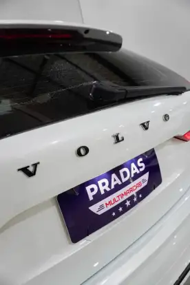 VOLVO-XC60-2018