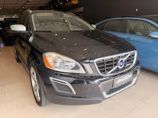 VOLVO-XC60-2012