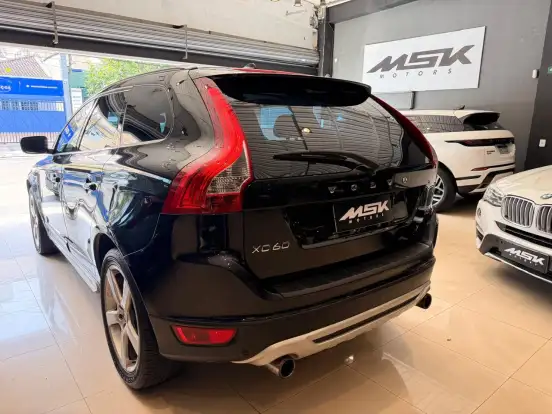 VOLVO-XC60-2012