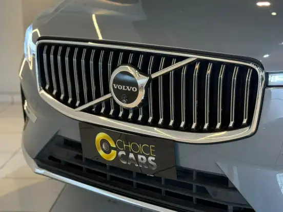 VOLVO-XC60-2023