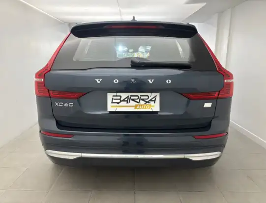 VOLVO-XC60-2023