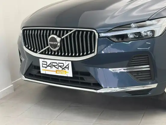 VOLVO-XC60-2023