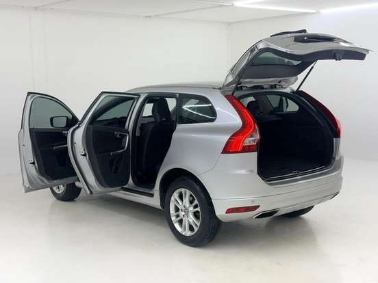 VOLVO-XC60-2014