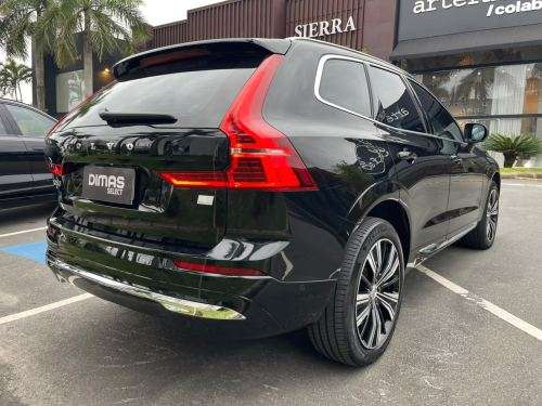 VOLVO-XC60-2021