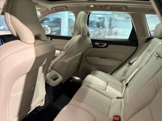 VOLVO-XC60-2026