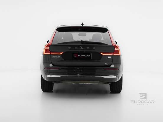 VOLVO-XC60-2024