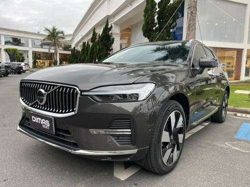 VOLVO-XC60-2024