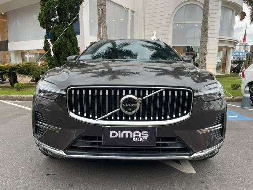 VOLVO-XC60-2024