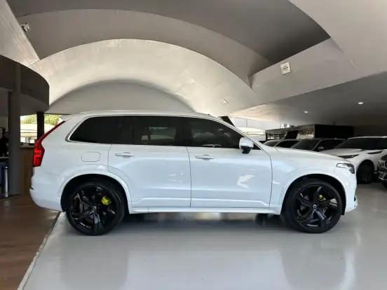 VOLVO-XC90-2.0 T6 GASOLINA MOMENTUM AWD GEARTRONIC VOLVO-XC90-2019
