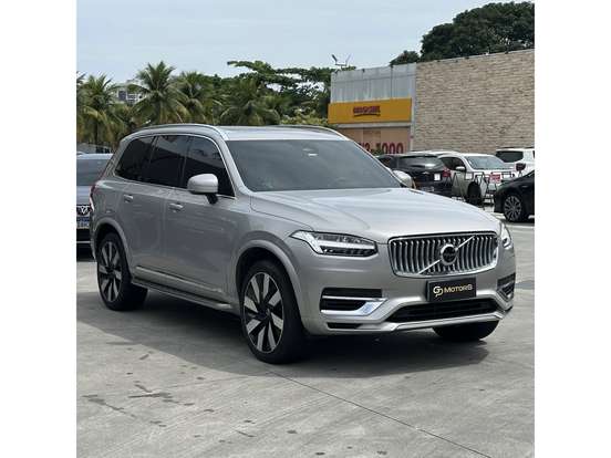 VOLVO-XC90-2023