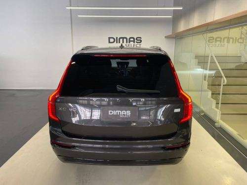 VOLVO-XC90-2023