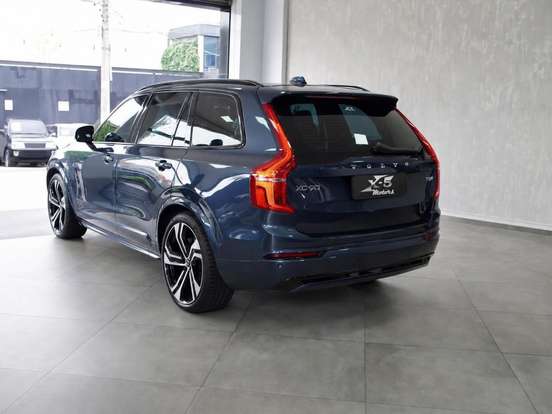 VOLVO-XC90-2024