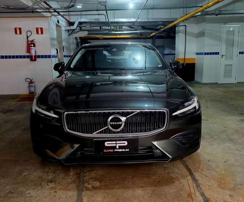 VOLVO-S60-2019