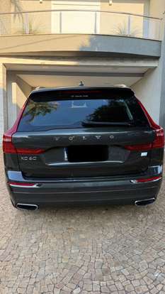 VOLVO-XC60-2021
