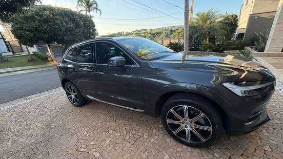 VOLVO-XC60-2021