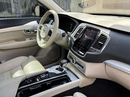 VOLVO-XC90-2.0 MOMENTUM TURBO GASOLINA 4P 4X4 AUTOMÁTICO VOLVO-XC90-2016