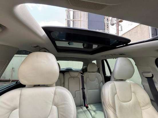 VOLVO-XC90-2016