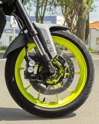 YAMAHA-MT-09-2017