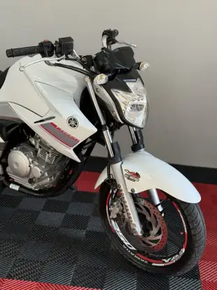 YAMAHA-YS 250 FAZER YAMAHA-YS 250 FAZER-2014