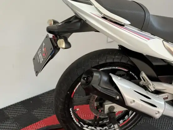 YAMAHA-YS 250 FAZER YAMAHA-YS 250 FAZER-2014