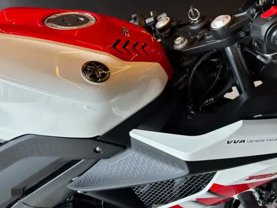 YAMAHA-YZF R15 70th ANNIVERSARY YAMAHA-YZF R15 70th ANNIVERSARY-2026