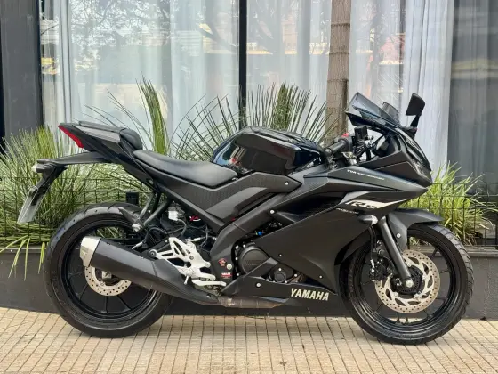 YAMAHA YZF R15 