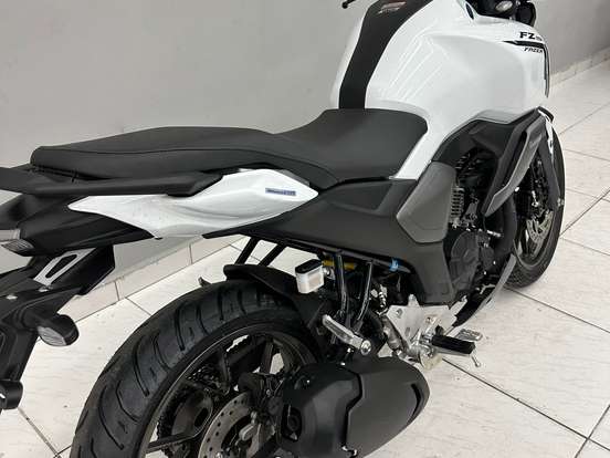 YAMAHA-FZ15 FAZER CONNECTED ABS YAMAHA-FZ15 FAZER CONNECTED ABS-2026