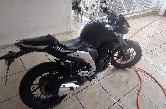 YAMAHA FZ25 FAZER ABS 