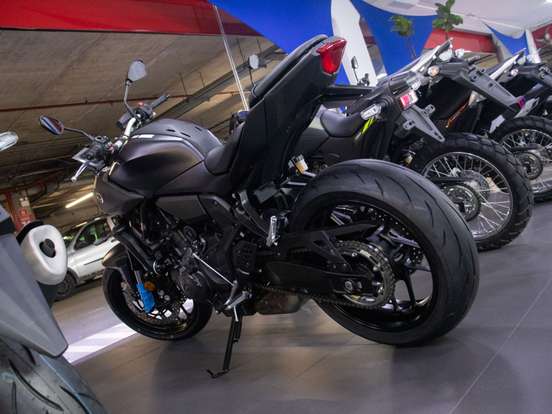 YAMAHA-MT-07 CONNECTED ABS YAMAHA-MT-07 CONNECTED ABS-2025