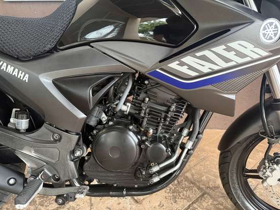 YAMAHA-YS 250 FAZER YAMAHA-YS 250 FAZER-2015