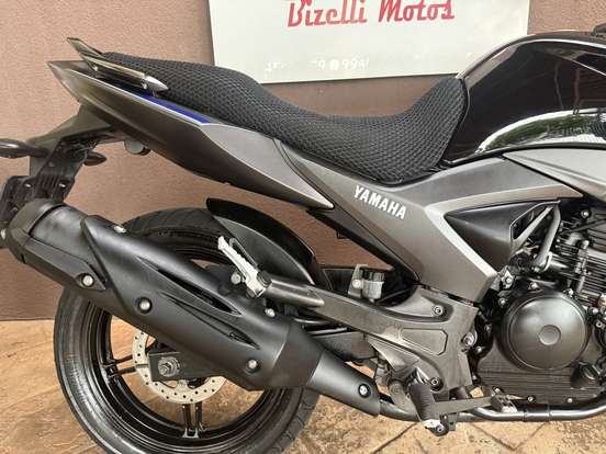 YAMAHA-YS 250 FAZER-2015
