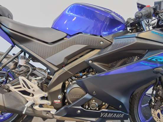 YAMAHA-YZF R15 YAMAHA-YZF R15-2025