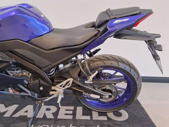 YAMAHA-YZF R15-2025