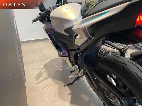 YAMAHA-YZF R3 ABS CONNECTED YAMAHA-YZF R3 ABS CONNECTED-2025