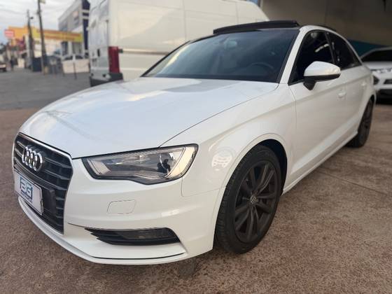 AUDI A3 1.8 TFSI SPORTBACK AMBITION 16V GASOLINA 4P AUTOMÁTICO